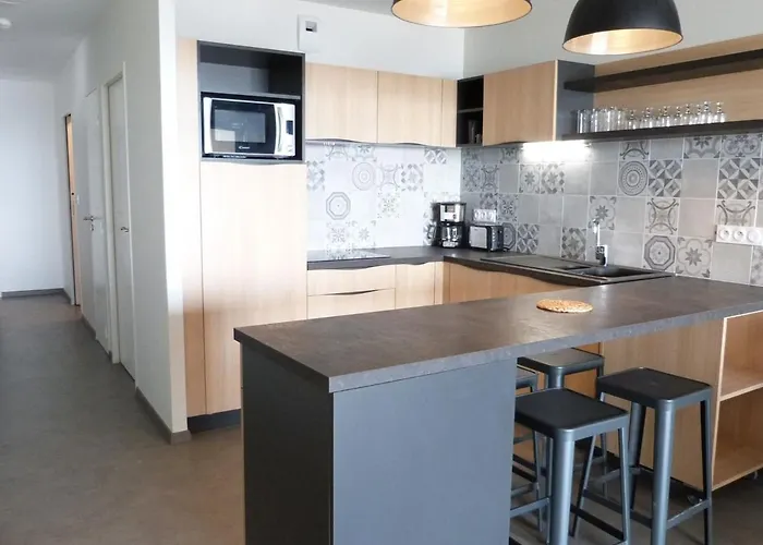 Bord De Avec Acces Plage, Piscine, Jacuzzi, 1 Chambre, Animaux Admis, Parking Inclus - Fr-1-194-253 Apartment *