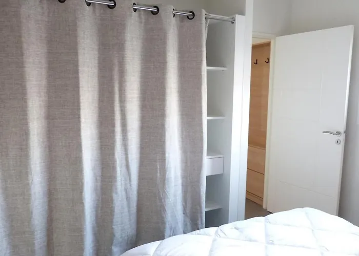 Bord De Avec Acces Plage, Piscine, Jacuzzi, 1 Chambre, Animaux Admis, Parking Inclus - Fr-1-194-253 *